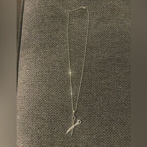 Chic Silver Scissors Pendant Necklace
